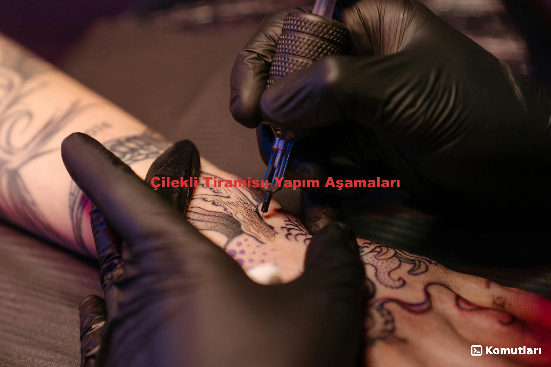 Çilekli Tiramisu Yapım Aşamaları